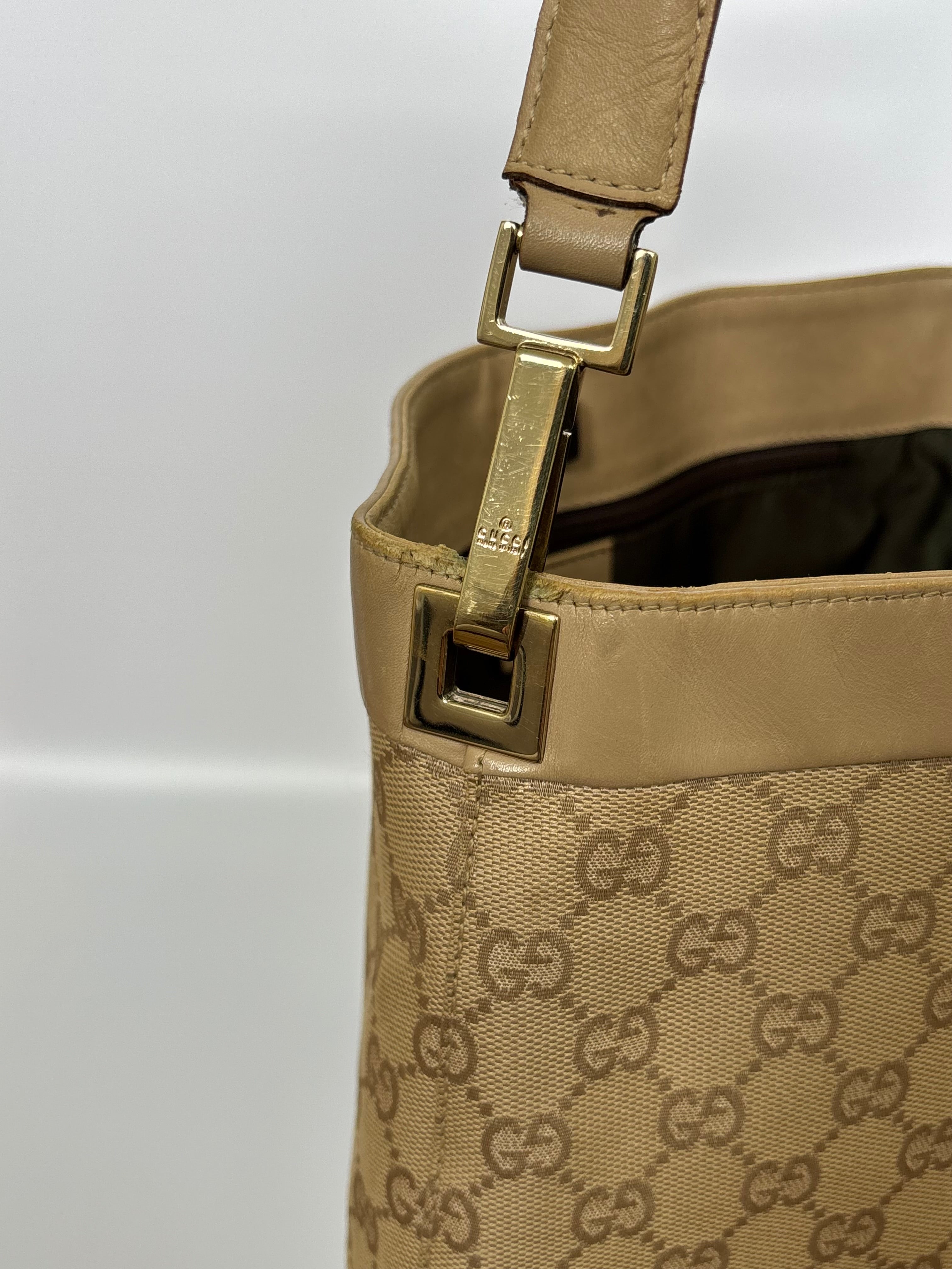 Gucci Maya Shoulder Bag