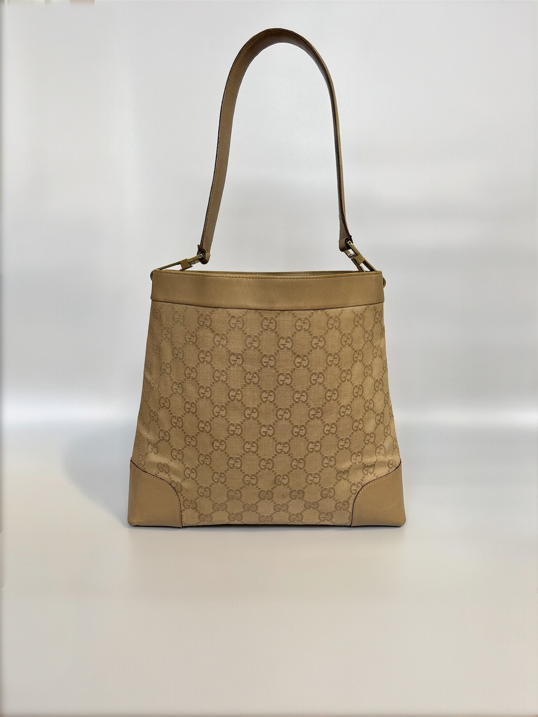 Gucci Maya Shoulder Bag