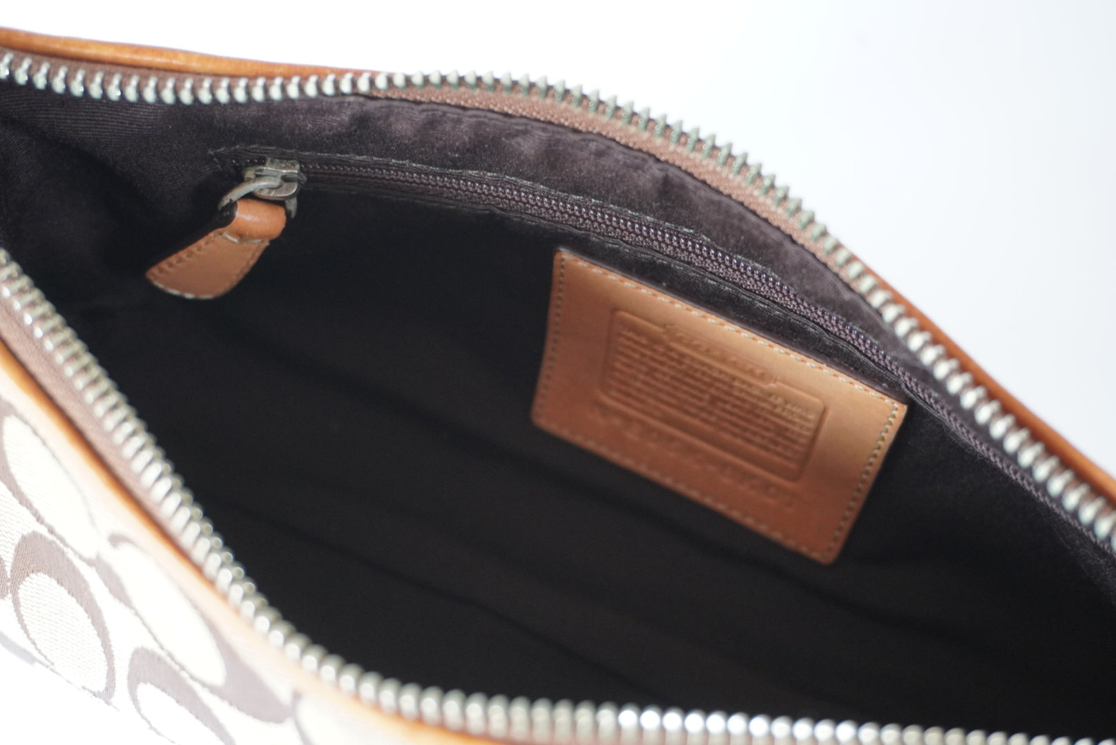 Coach Signature Hamilton Baguette