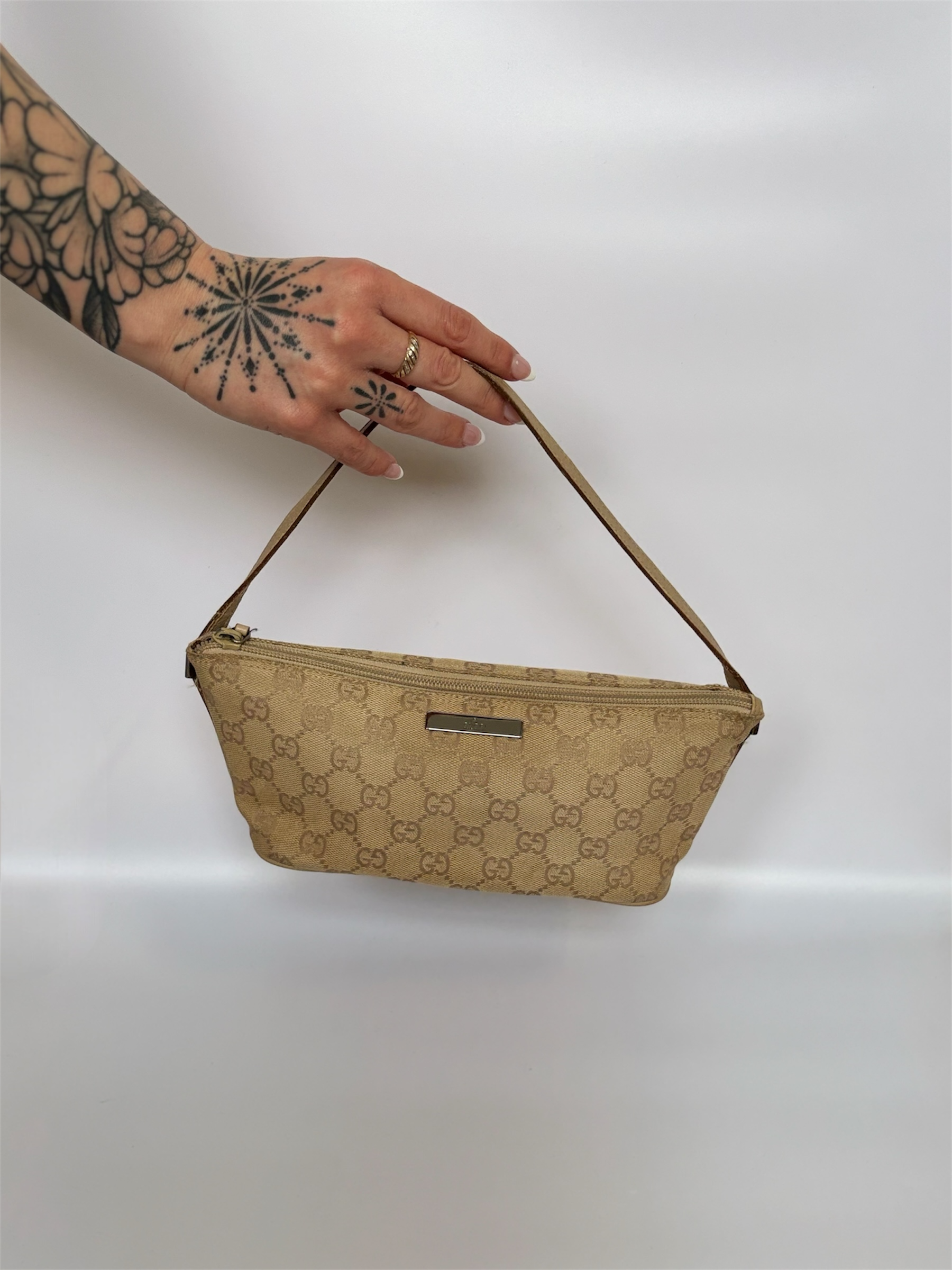 Gucci Boat Pouchette