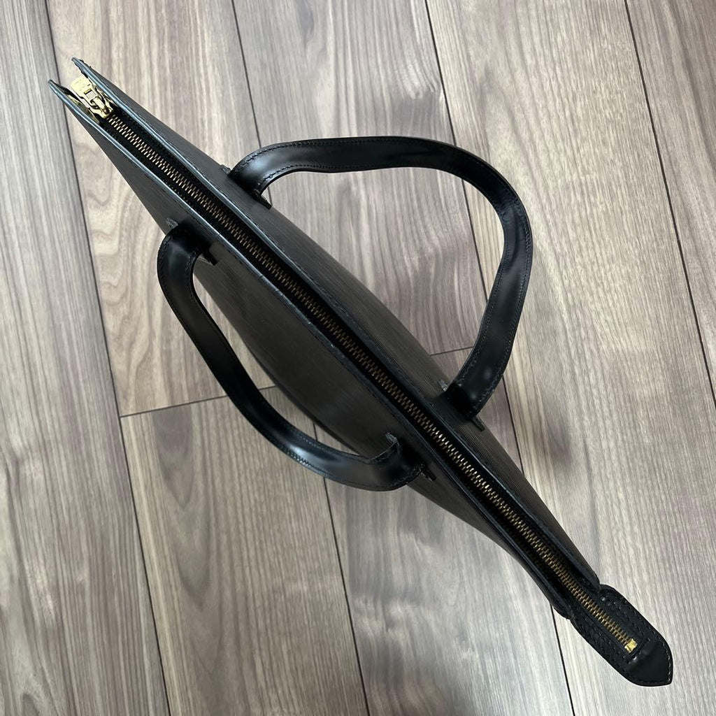 Louis Vuitton Saint Jacques