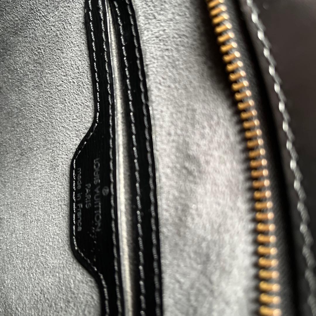 Louis Vuitton Saint Jacques