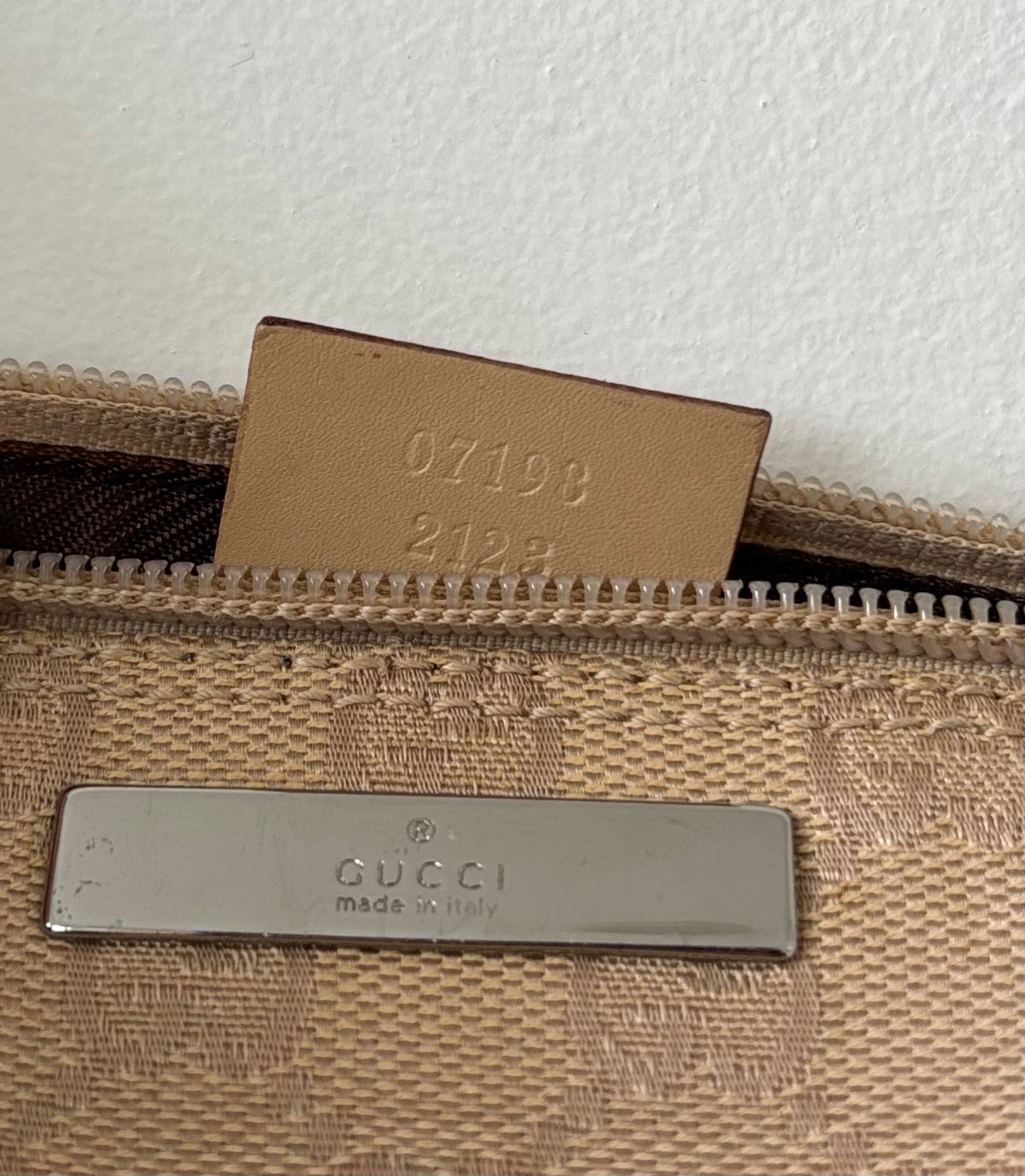 Gucci Boat Pouchette