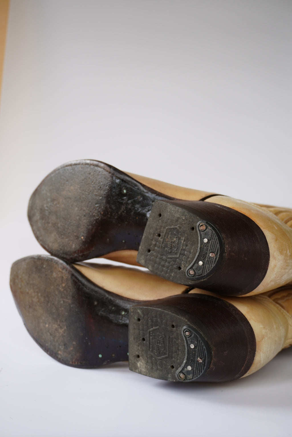 Vintage Tony Lama Cowboy Boots - BONE