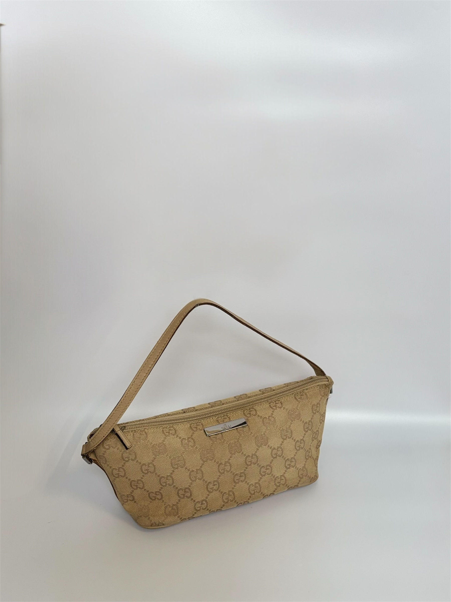 Gucci Boat Pouchette