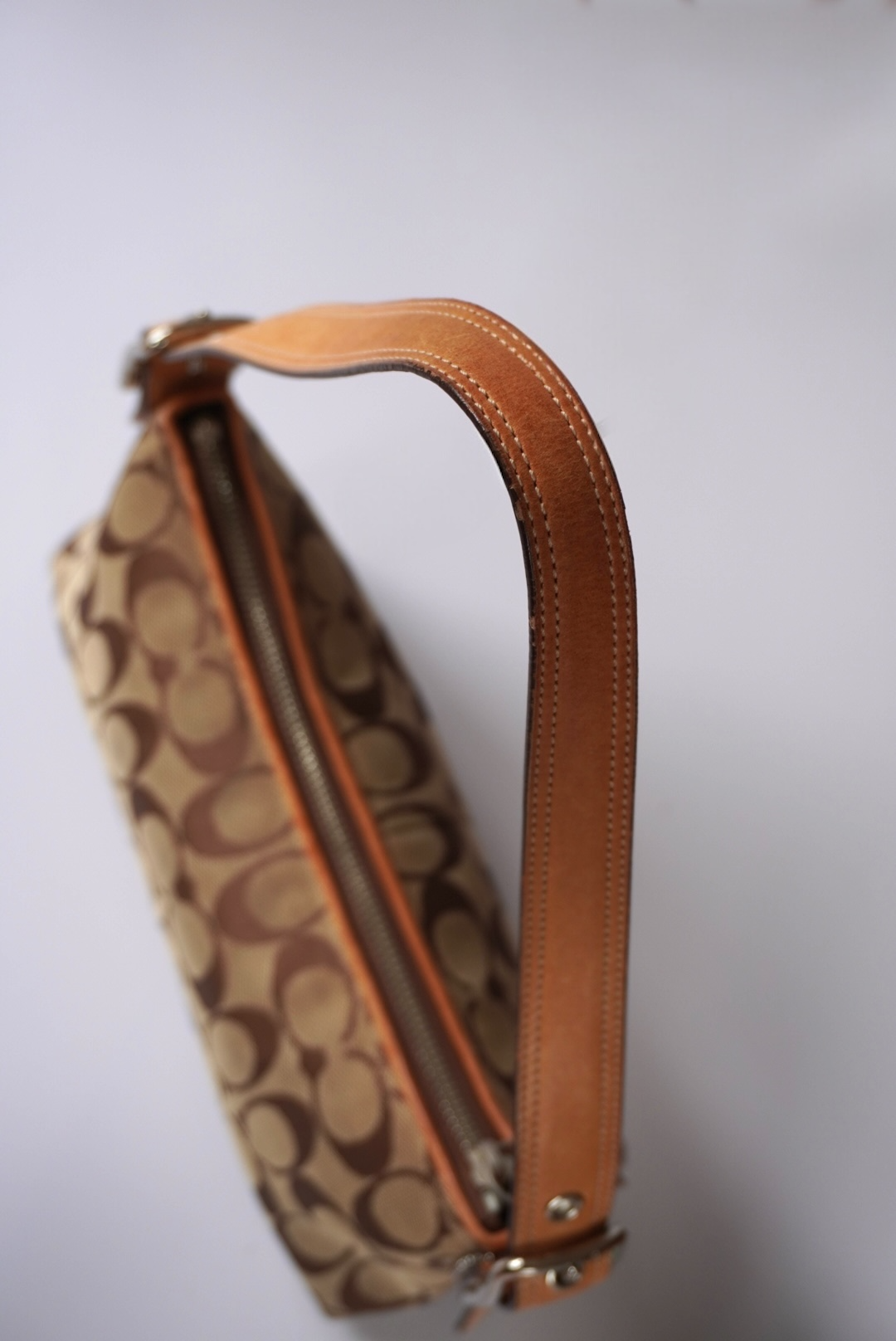 Coach Signature Hamilton Baguette