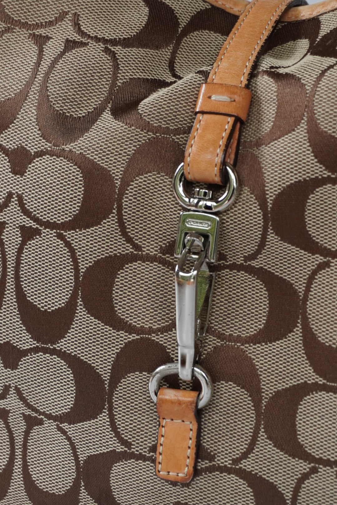 COACH Signature Clip Hampton Bag